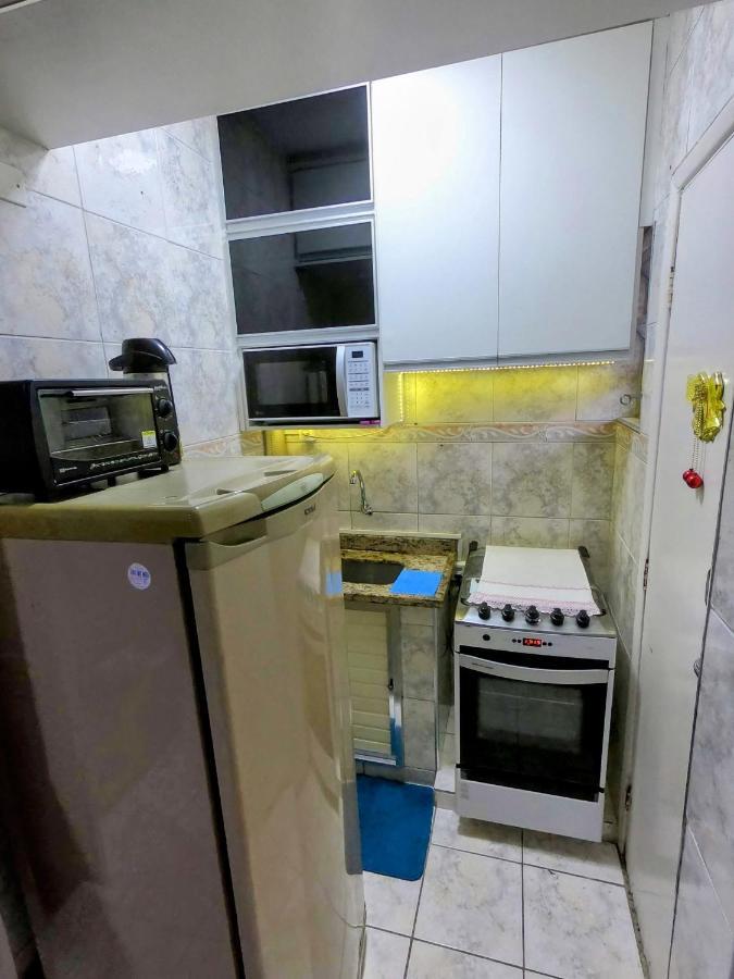 Sala living em prédio Familiar na Av da Praia Santos (Sao Paulo) Exterior foto